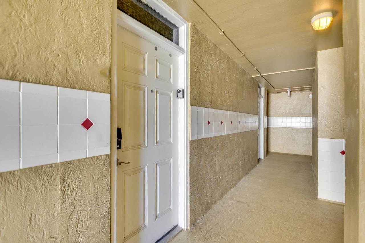 Breezy Daytona Beach Studio With Balcony And Views! Exterior photo